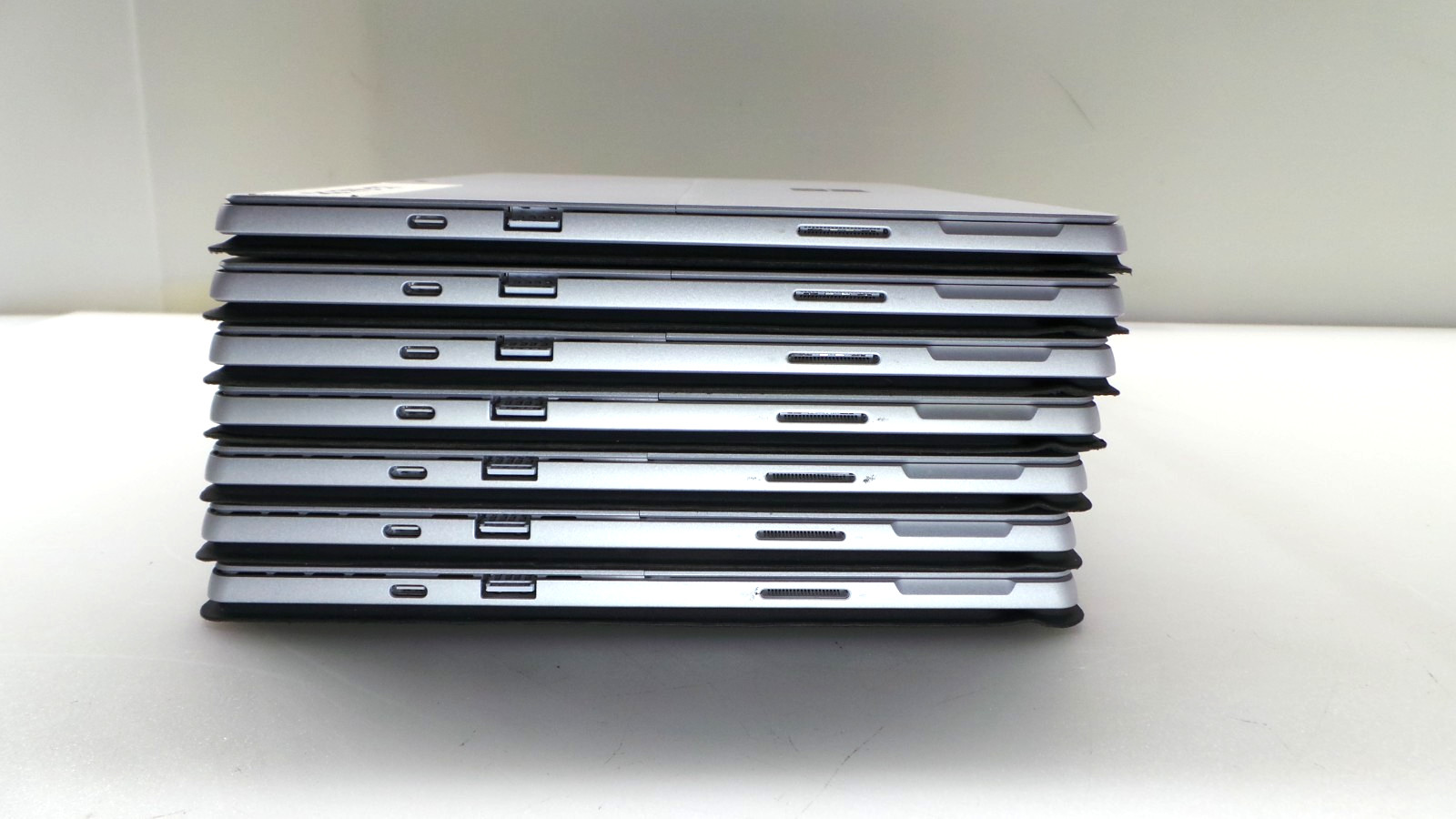 LOT OF 7 Microsoft Surface Pro 7 + 12.3″ i5-1135G7 2.40GHz 16GB RAM 256GB SSD
