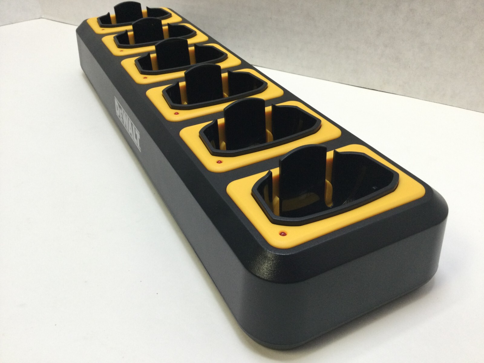 DEWALT 6 Port Charger for DXFRS800 Walkie Talkie Two-Way Radios, NEW/SEALED