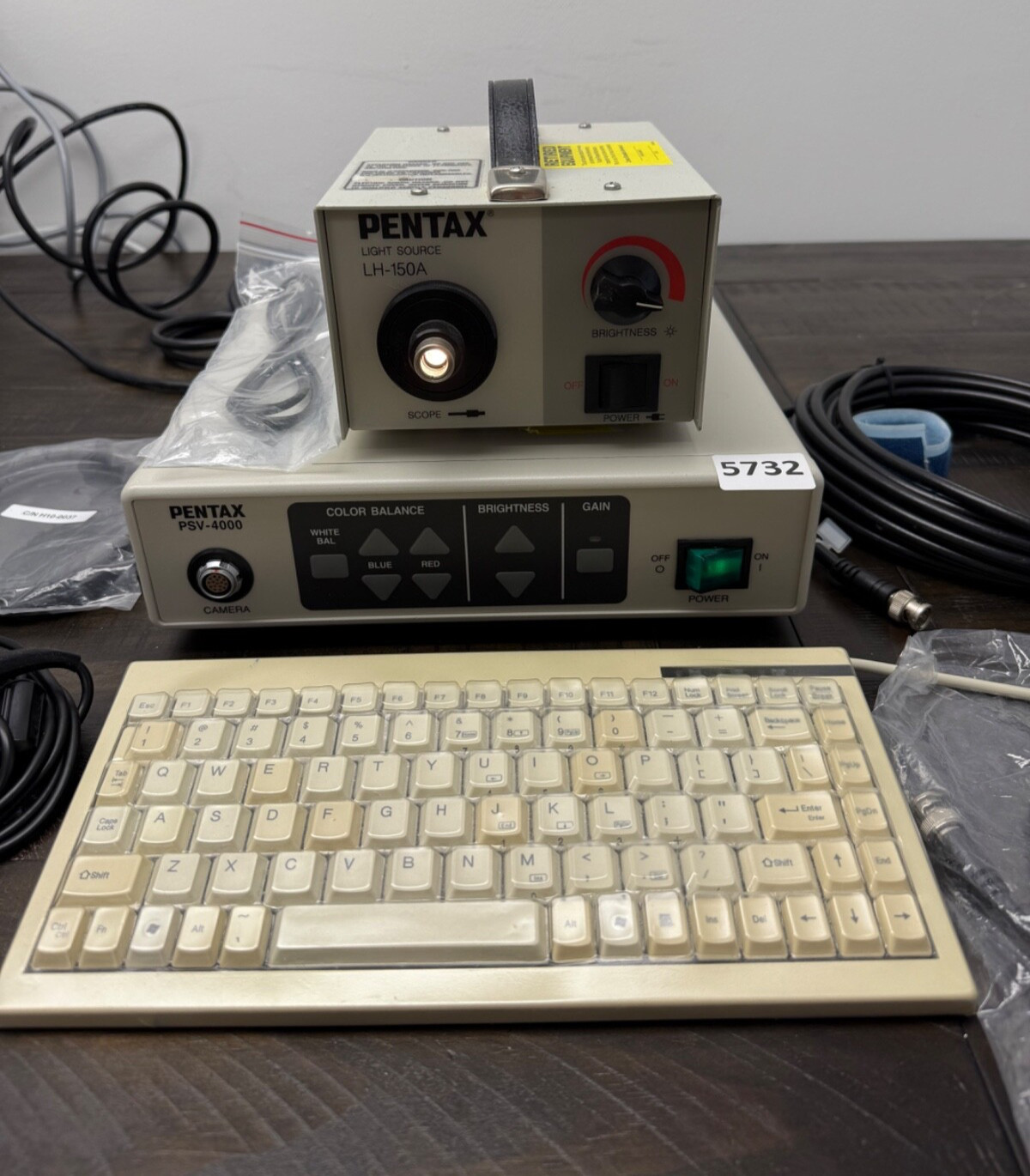Pentax Light Source LH-150A/PSV-4000 Camera Console w/Keyboard/Camera Head 5732