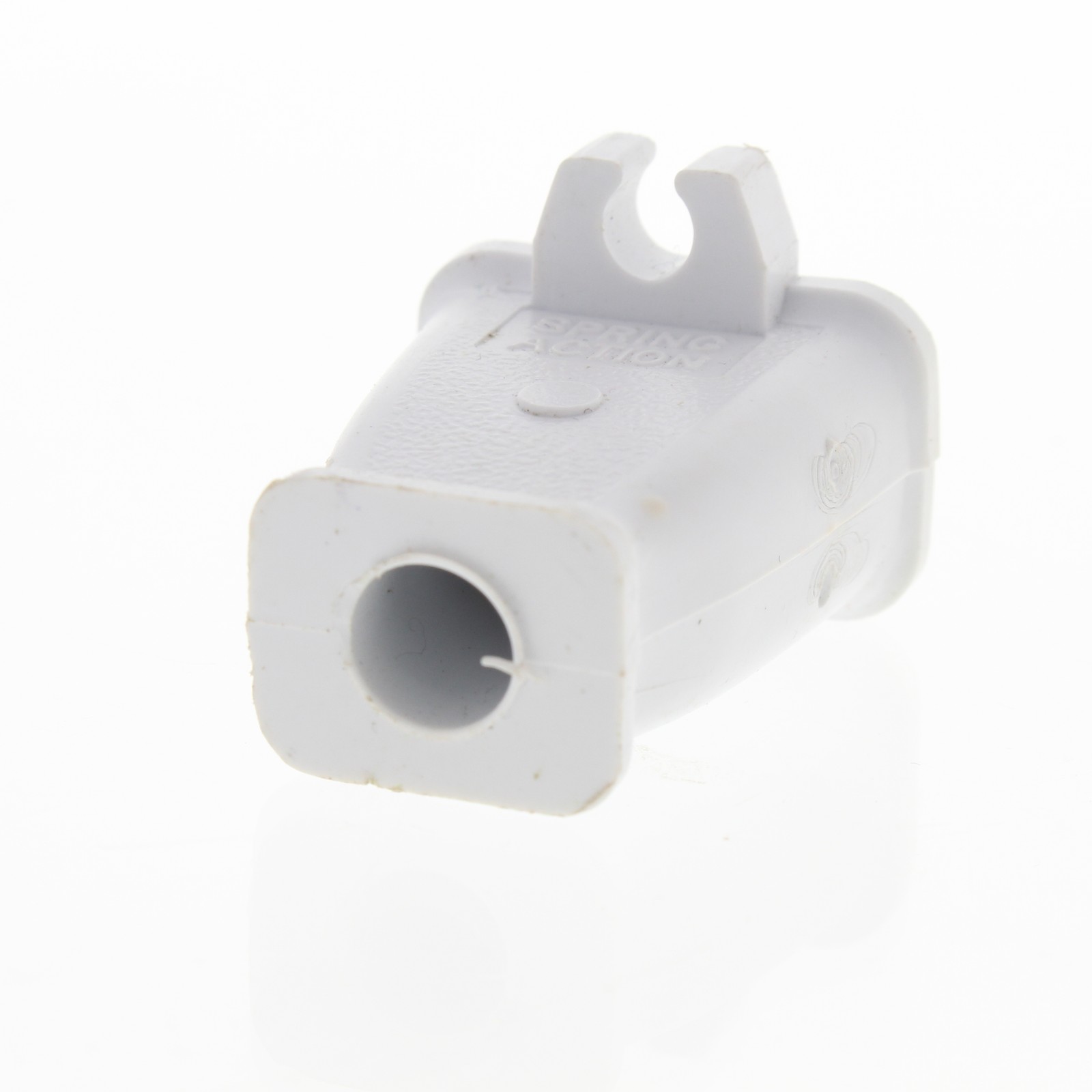 Eagle SA840W White 15A Plug w/ Cord Clip Non-Polarized 1-15P Bulk Non-Grounding