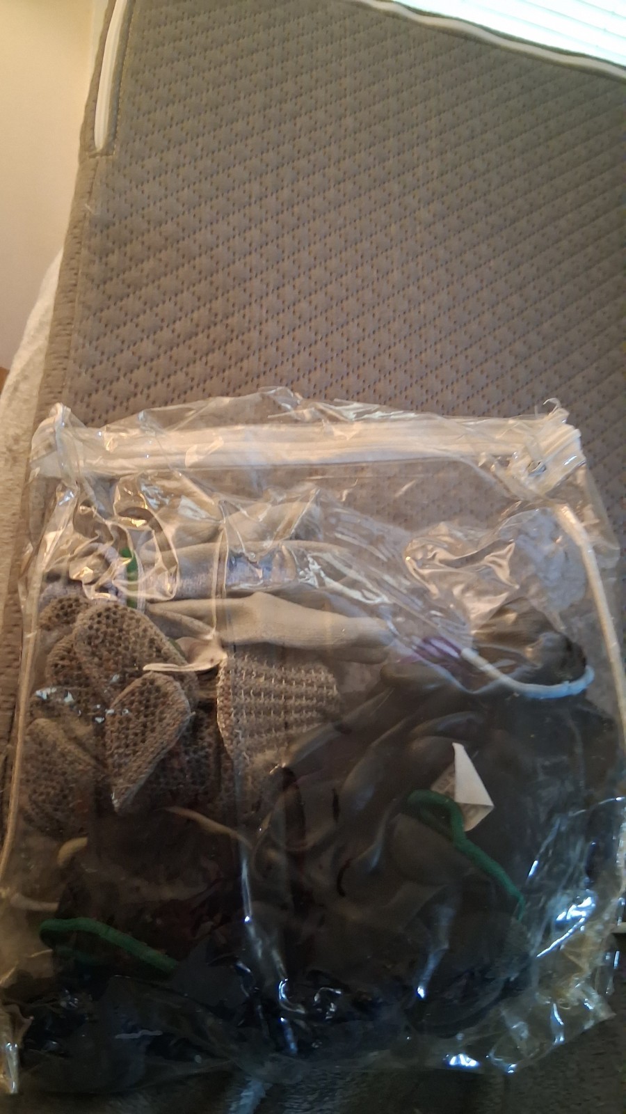Eight random pair of gloves