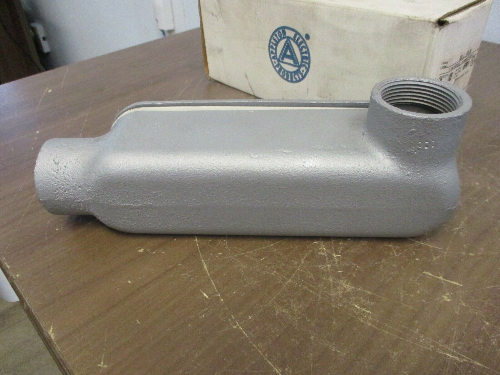 Appleton Unilet Conduit Body BLL125-M Mogul Size: 1-1/4″ New Surplus