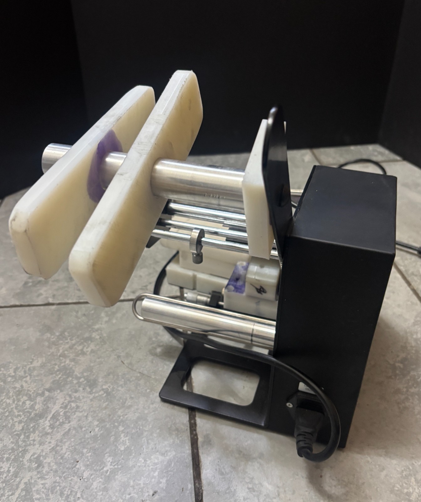 Auto Label Dispenser 1150D