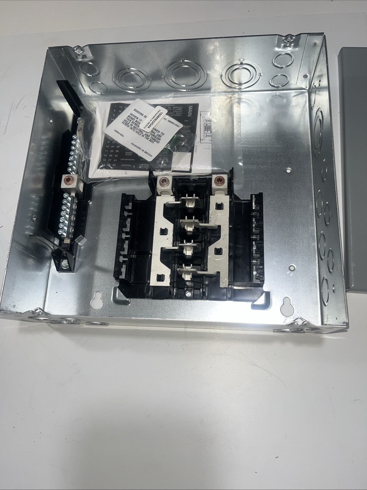🇺🇸GE PowerMark Plus Load Center 125amps 8 spaces 16 Circuits TLM812SCUD1K
