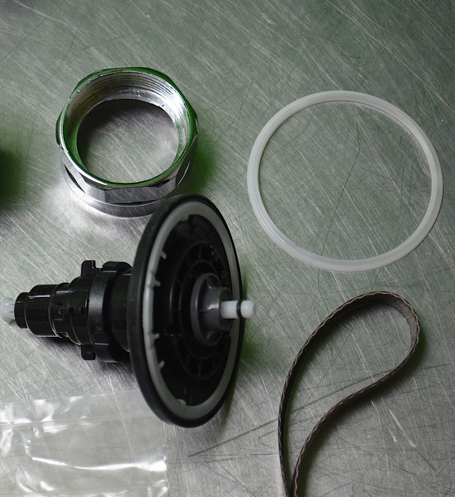 Sloan 8186-0.125 Exposed Battery Operated Sensor Urinal HEU Flushometer Mod 8100