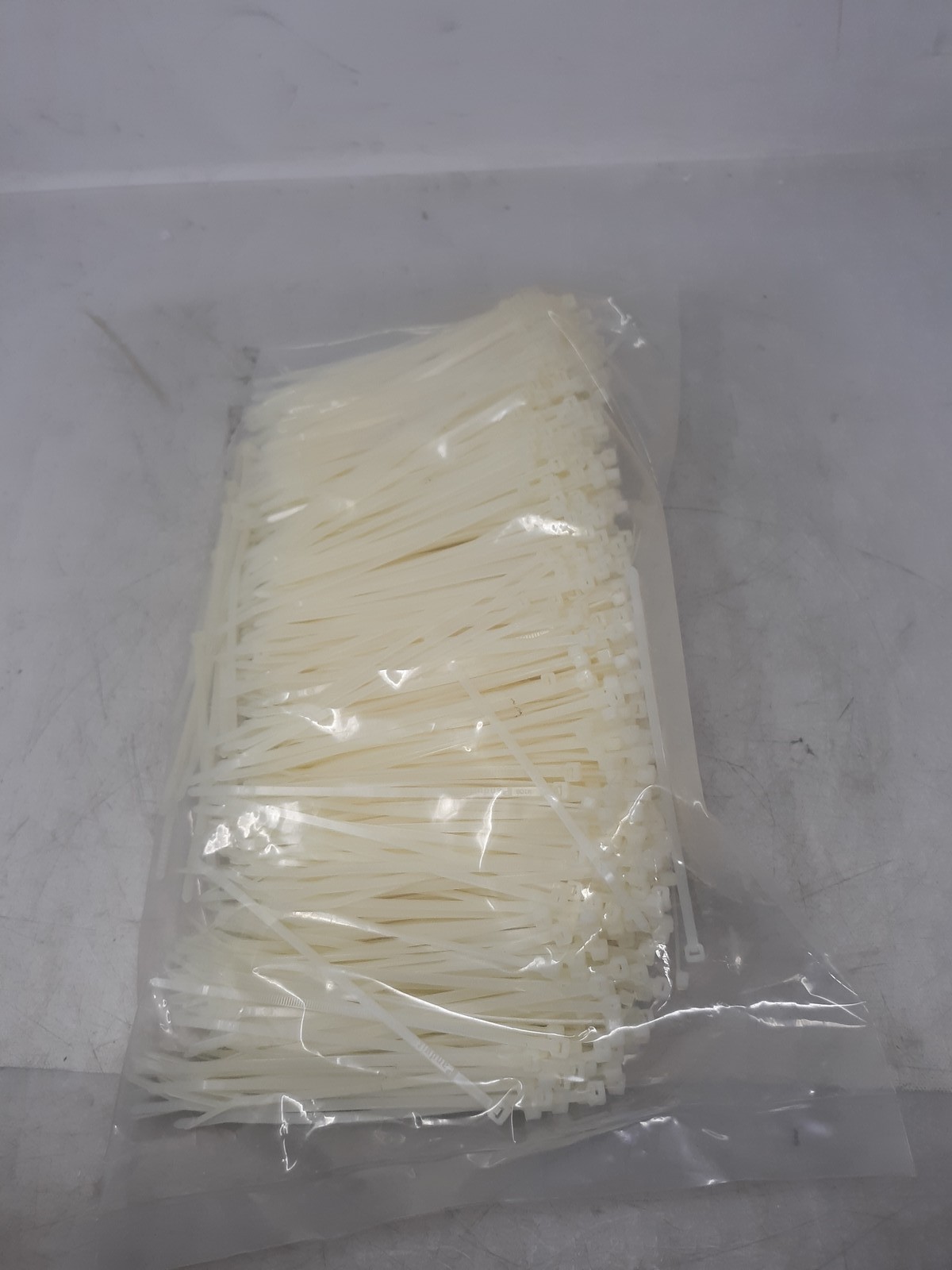 Panduit PLT1.5IM Natural Nylon Cable Ties 5.6″ 18 lb 1000 pcs Bag