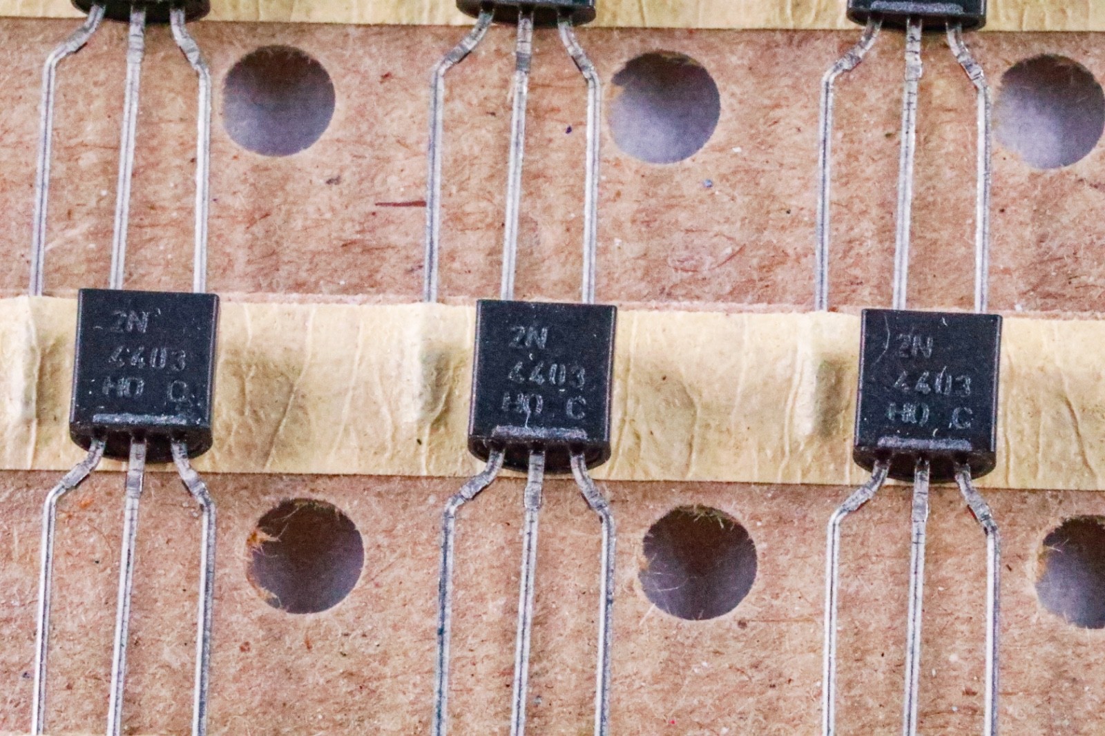 50X 2N4403 General Purpose PNP TO-92 Transistors, Free Shipping from USA