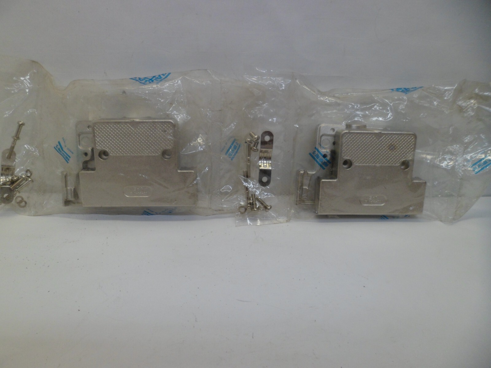 JAE DD-C4-J13 CONNECTOR HOUSING CABLE PLUG END W/HARDWARE LOT OF 2 N.O.S.