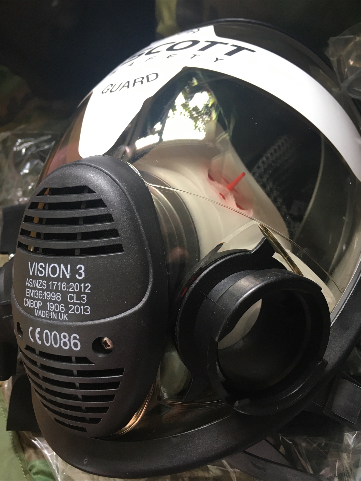 Scott Safety Vision 3 LQF Panoramic Gas Mask Respirator Size M/L EN136 CLASS 3