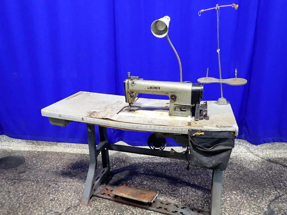 JUKI DDL-555-5 SEWING MACHINE 10″ THROAT 02261880054