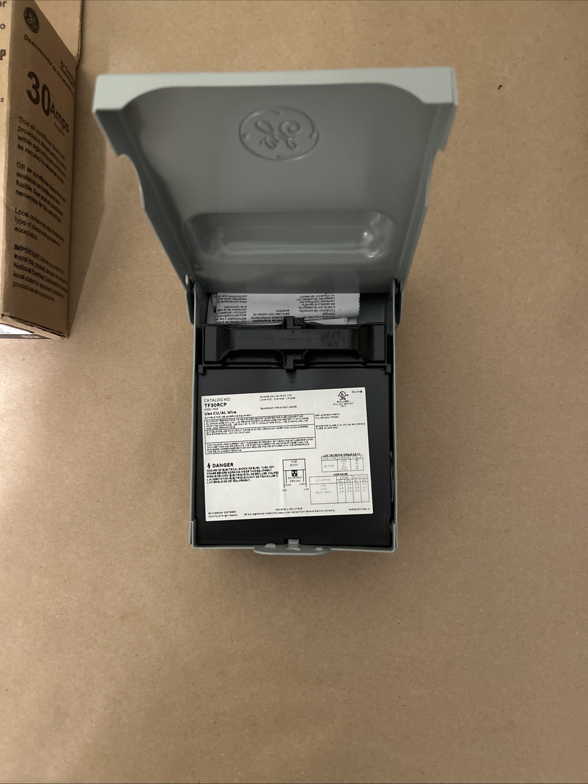 GE 30 Amp 120/240 Volt Fused AC Disconnect In Gray TF30RCP NEMA 3R