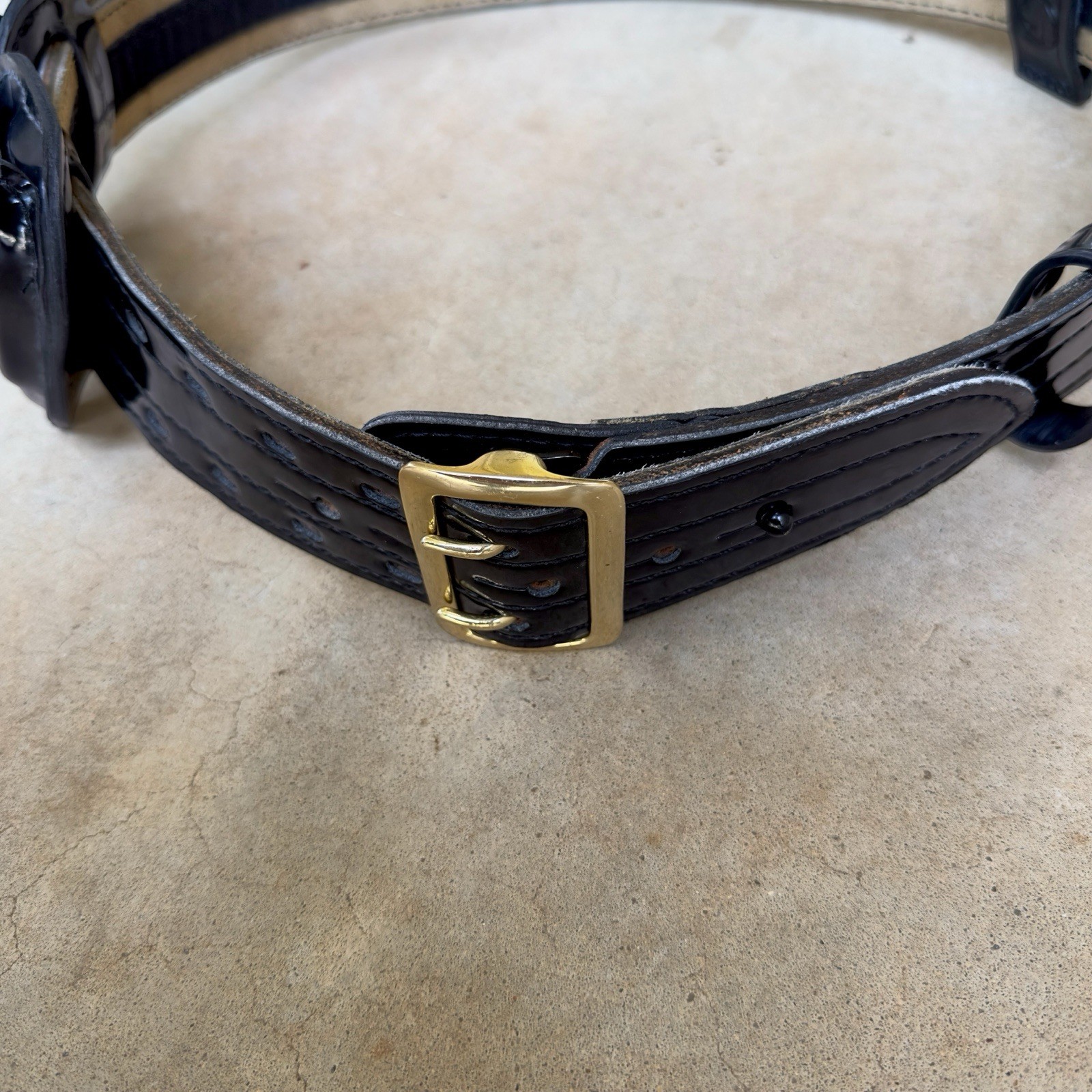 Safariland Duty Belt MDL 87V 44/110 4210 Black Solid Brass Buckle Handcuff Cases