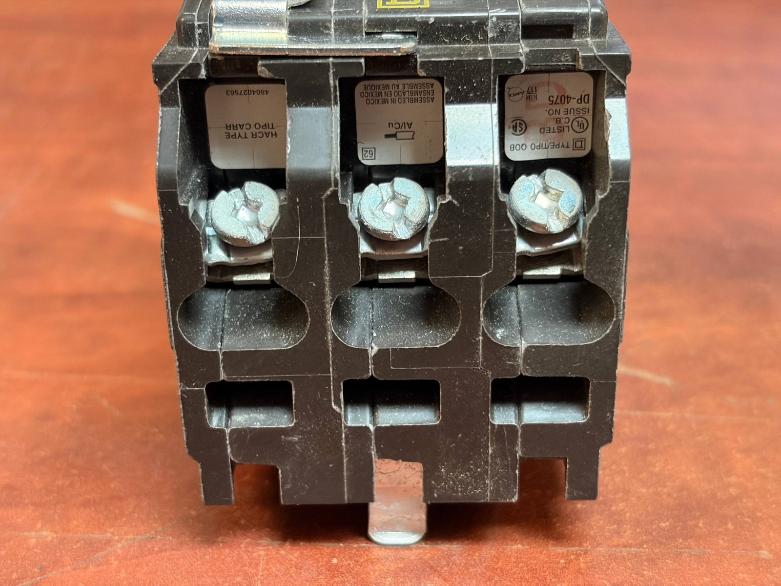 Square D QOD330 Circuit Breaker QOD 30A 3 pole 240VAC 10kA Bolt On