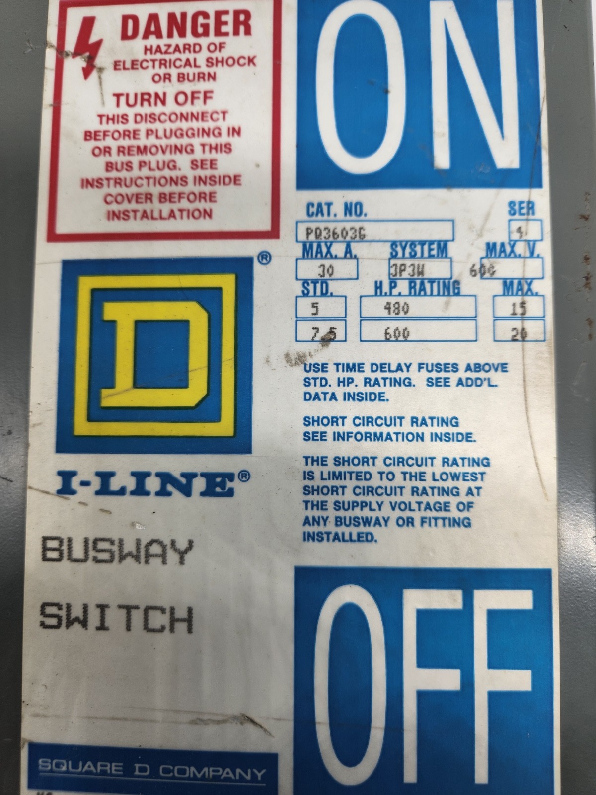 SquareD PQ3603G busway plug 600v 30amp fusible