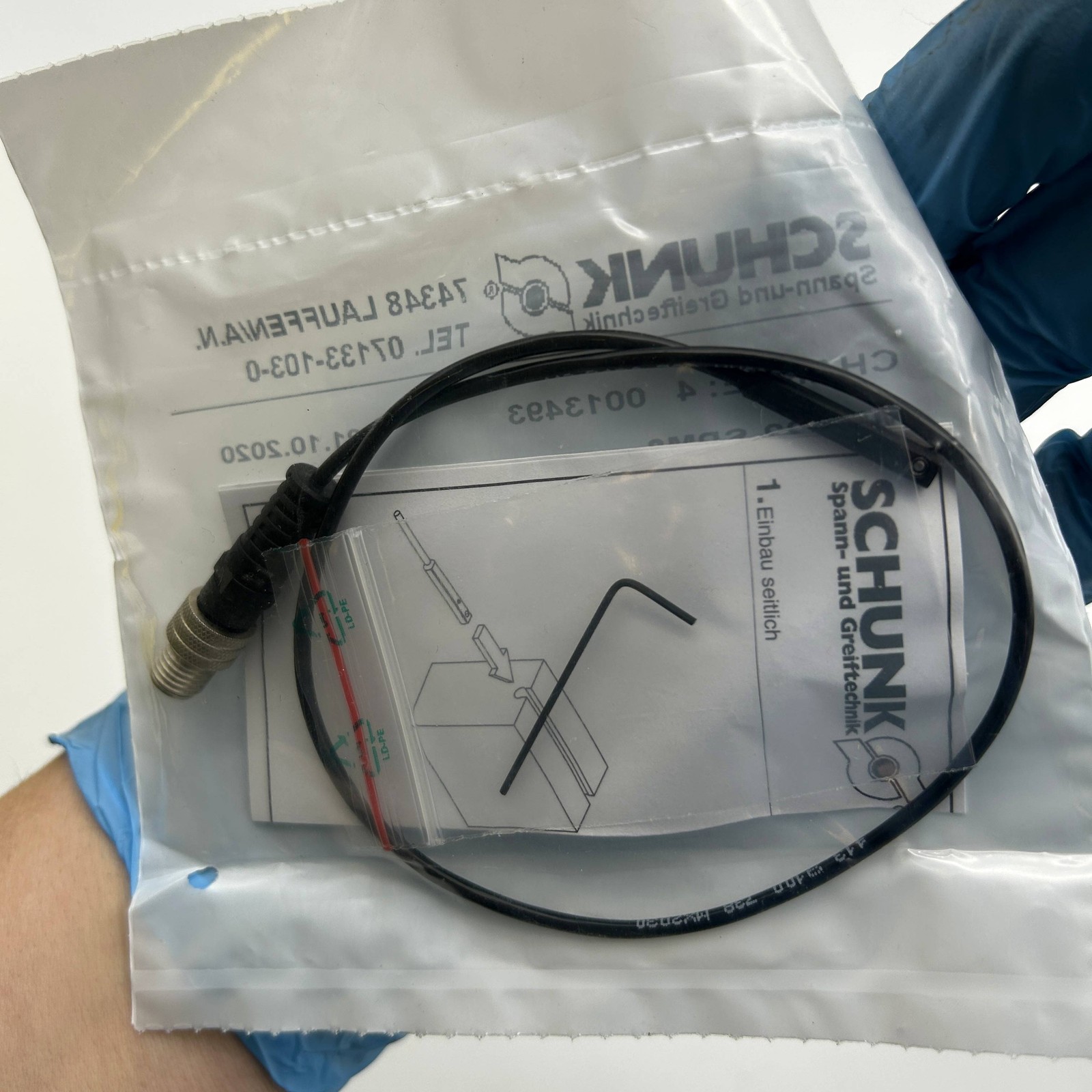 Schunk MMS22-SPM8 Electronic Magnetic Switch 301032 PNP 30CM Cable 10-30 VDC