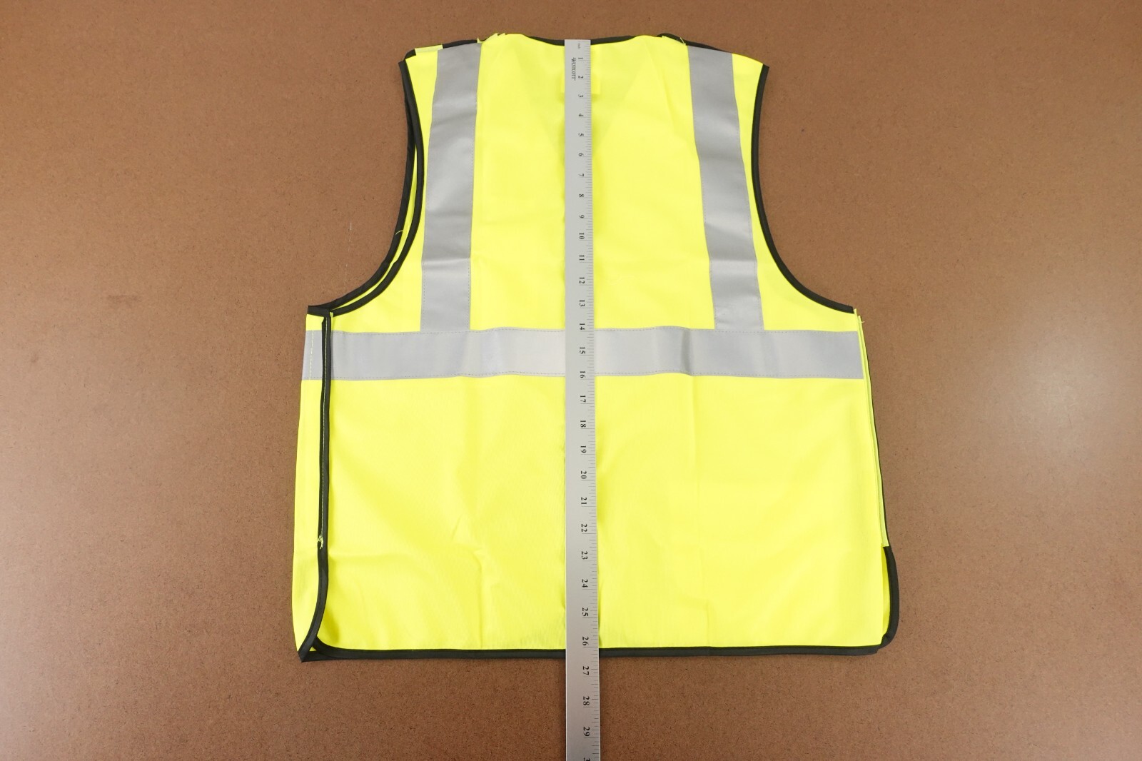 Radnor Adult Size Large Yellow Lightweight Polyester Class 2 Breakaway Vest New