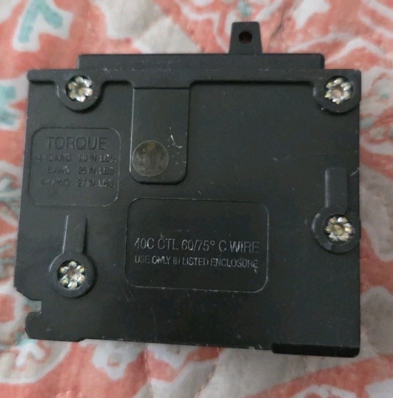 Eaton BR120, Circuit Breaker, J10