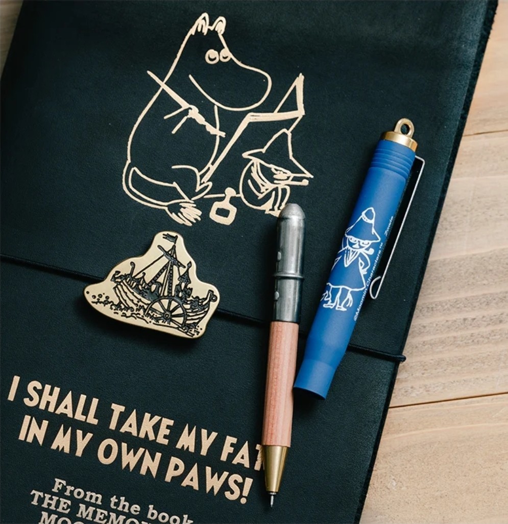 TRAVELER’S notebook Limited Set MOOMIN from the book The Exploits of Moominpappa