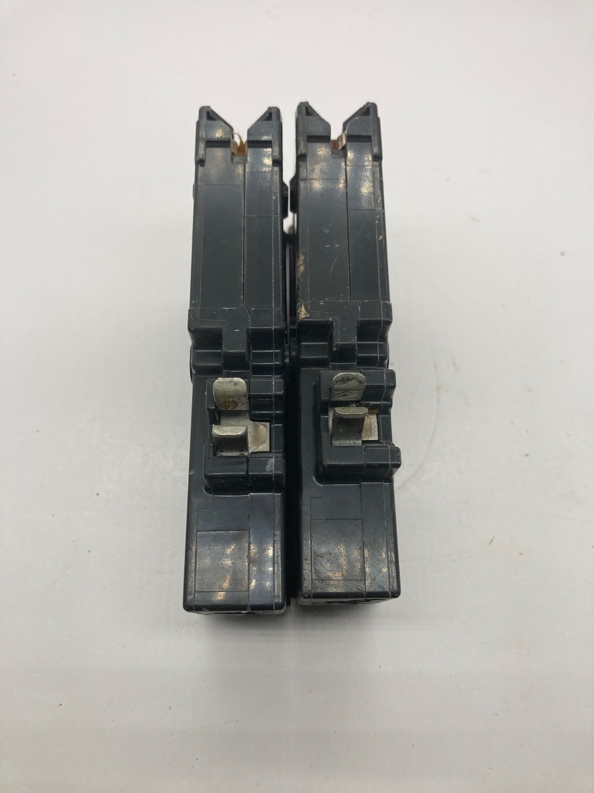 2X Schneider CHOM115PCAFI 1P Plug In Neutral Arc Fault Combination AFCI Breaker
