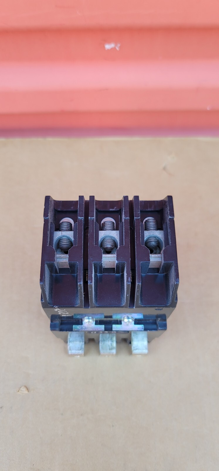 General Electric TEY330 3 Pole 30Amp 480/277 Volt Bolt On Circuit Breaker NEW