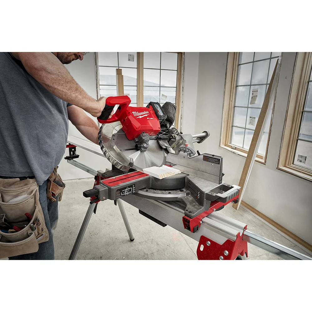 Milwaukee 2739-21HD M18 FUEL 18V 12″ Dual Bevel Sliding Compound Miter Saw Kit