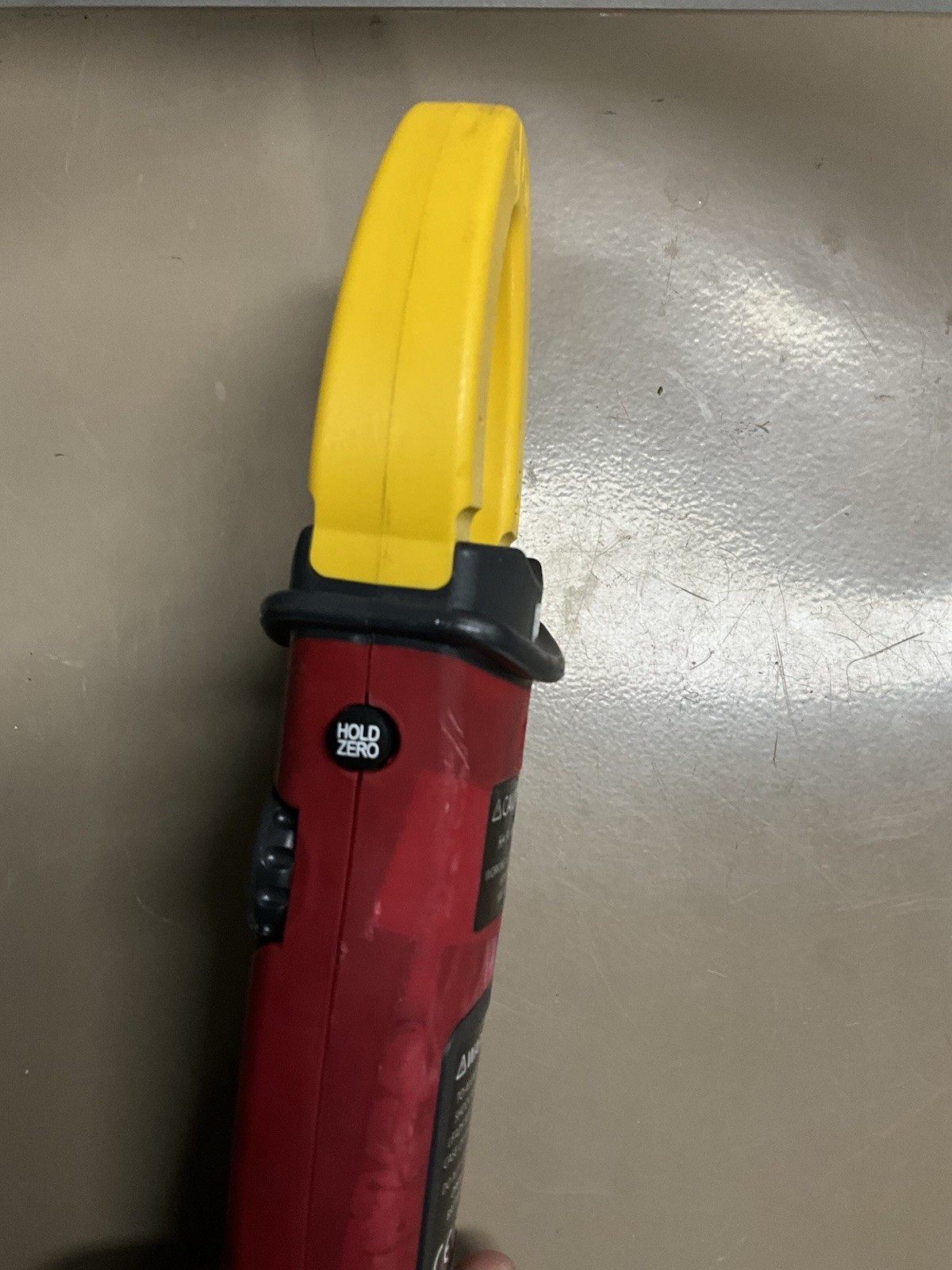 AMPROBE AC/DC-54NAV 1000A AC/DC TRMS NAVIGATOR CLAMP METER POWERS ON