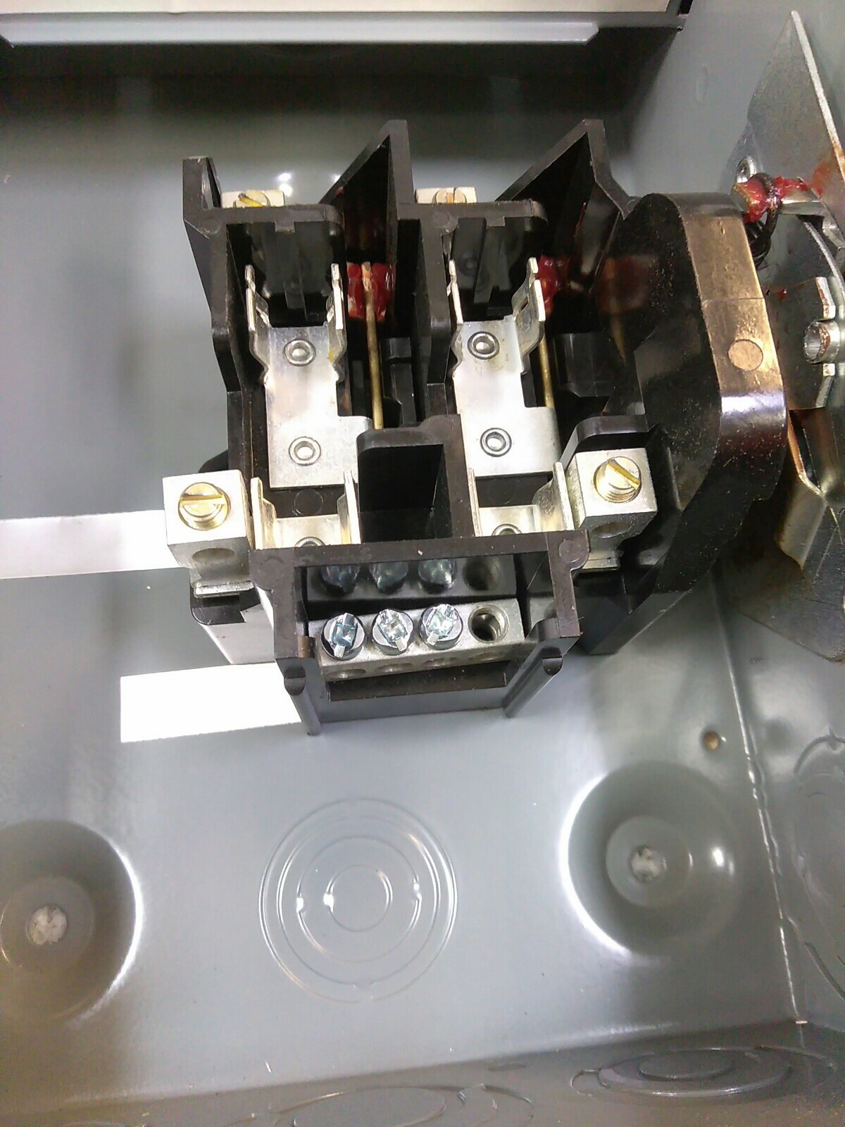 Square D D221NRB SER E3 Disconnect 30A 240VA SAFETY Switch TYPE 3R (BMBS-2B