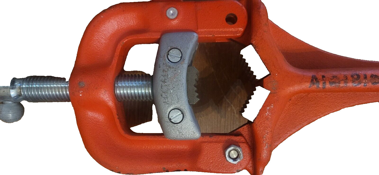 Ridgid No 39 Portable Pipe Vise 1/8″-2 1/2″ Clamp On 40125
