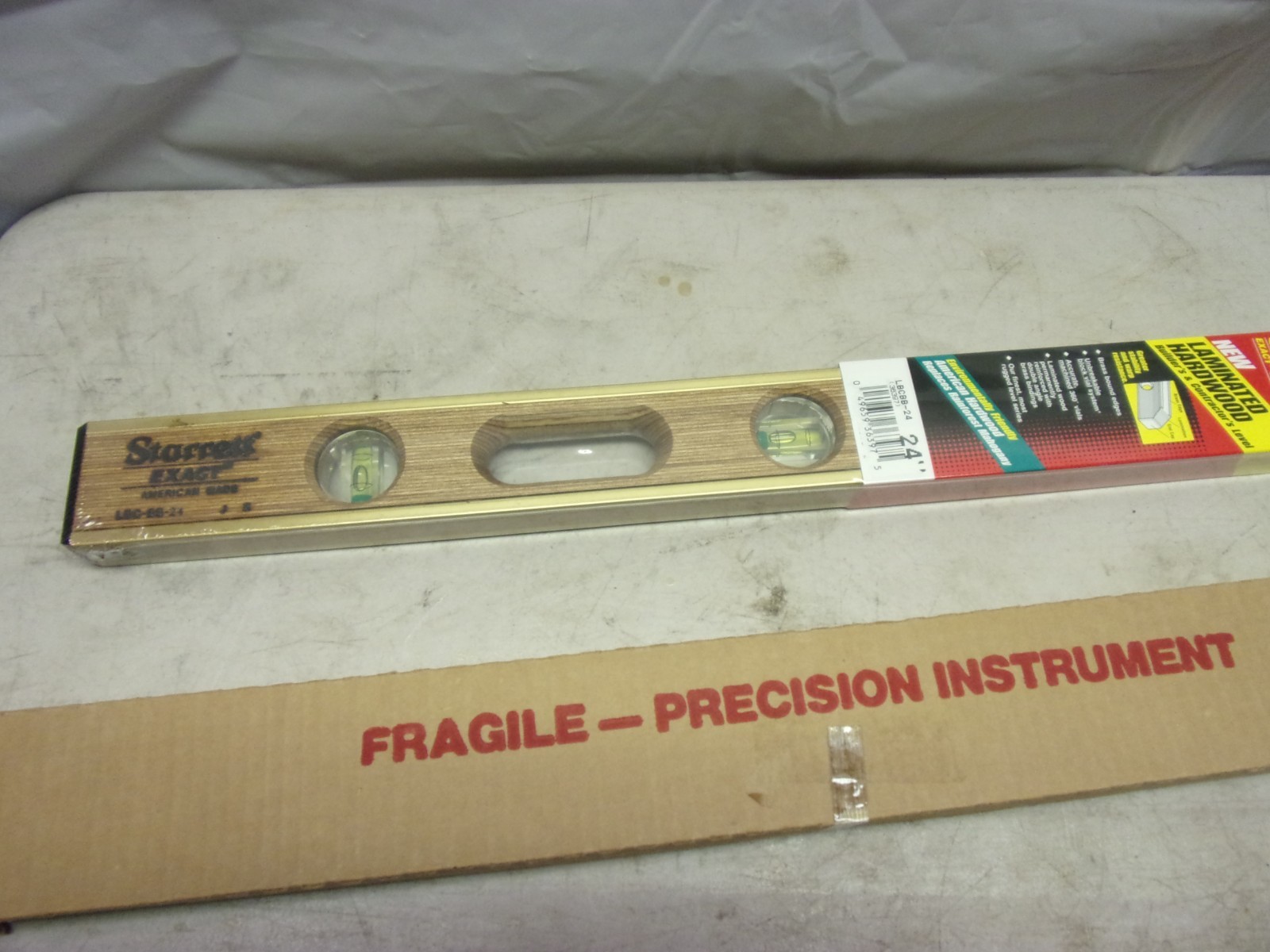 STARRETT 24″ Brass Bound Laminated Mahogany Builders & Contractors Level NOS