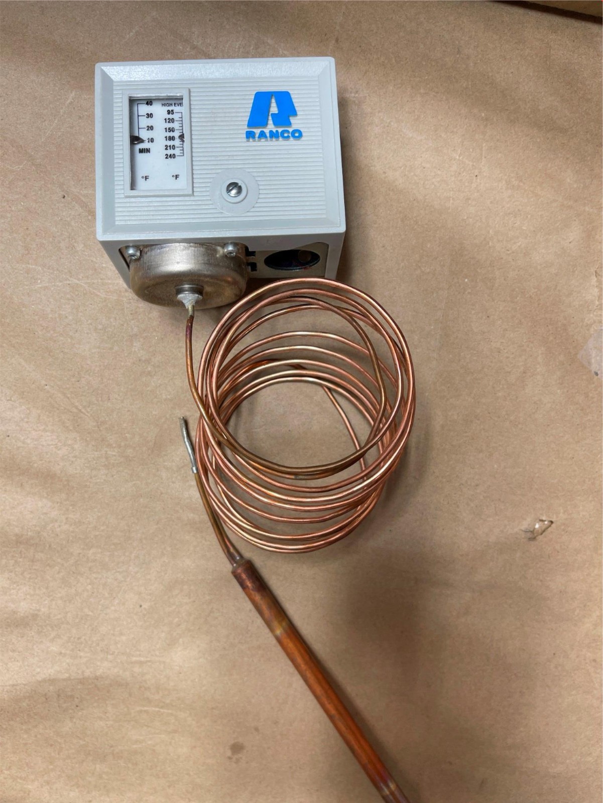RobertShaw Ranco O60-200-000 Single Temperature Controller ZEL200-AQU