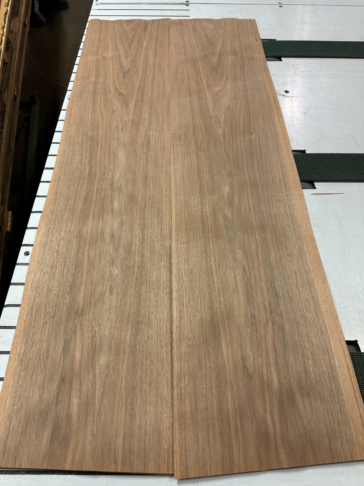 Bleached Walnut Raw Wood Veneer 3 sheets 55″ x 12″ 522i