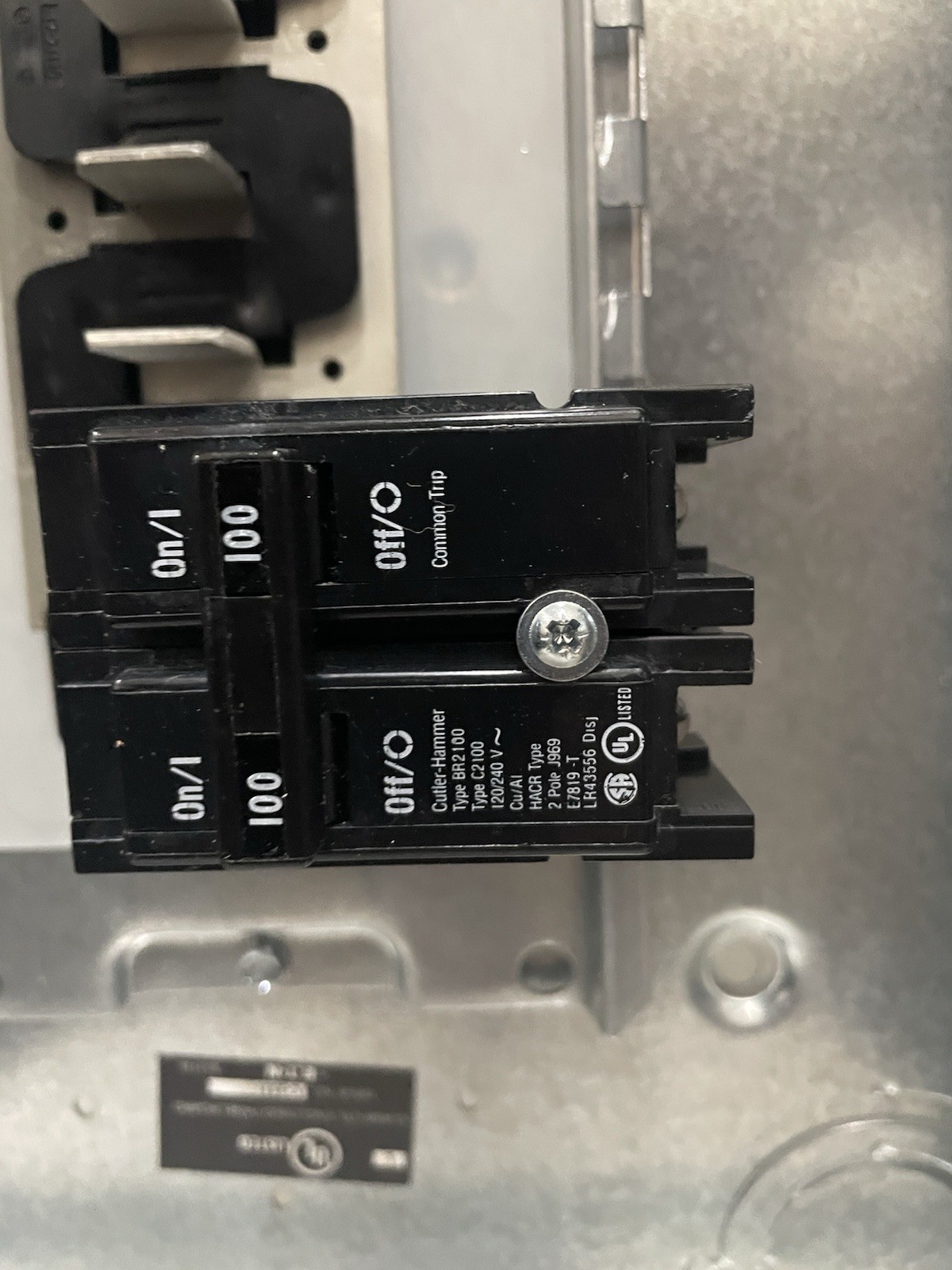 Cutler Hammer TYPE 1 BREAKER ENCLOSURE BR2020B100. NO COVER