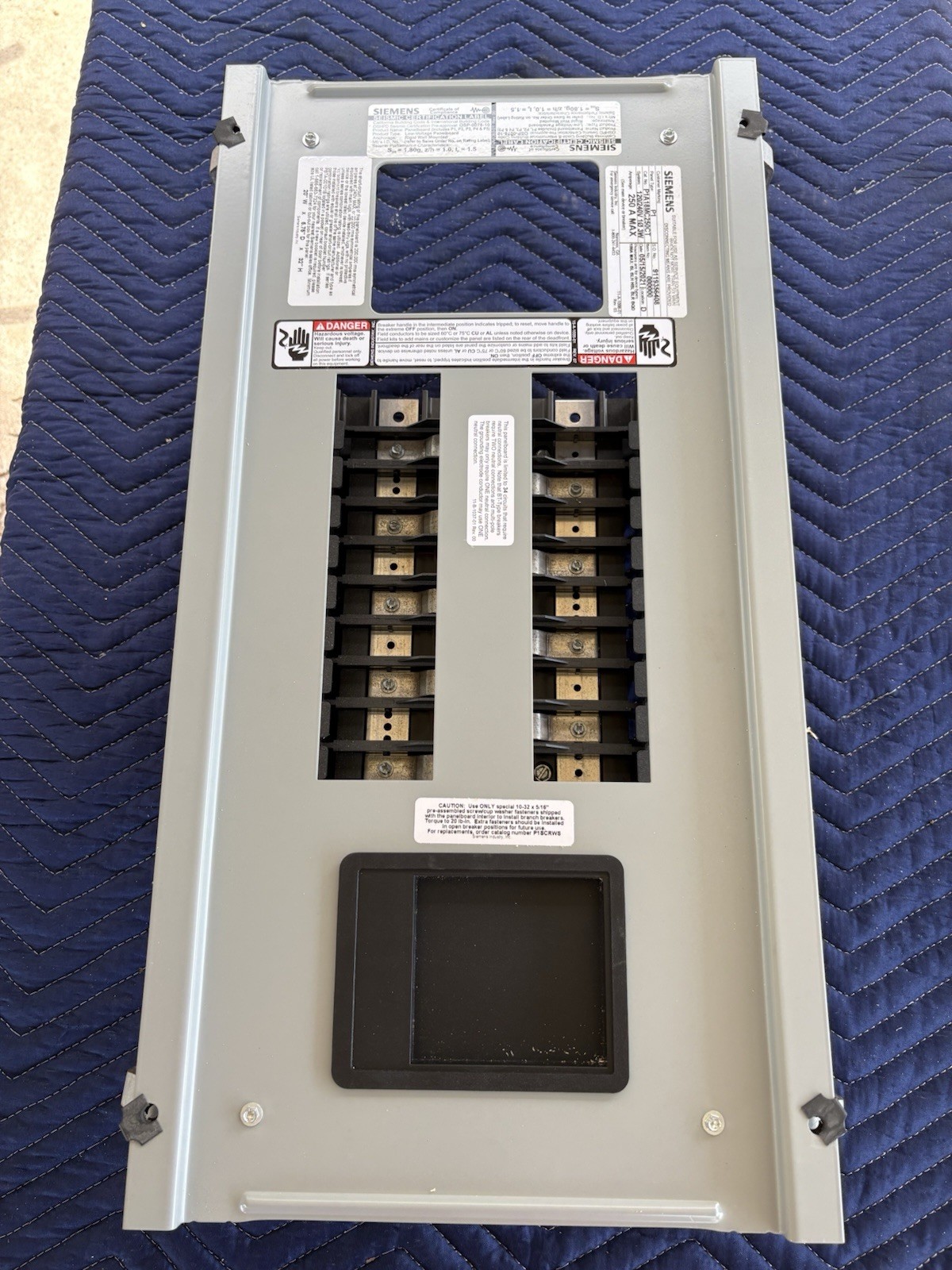 Siemens P1 Series Lighting Panel Interior 250 Amps 120/240