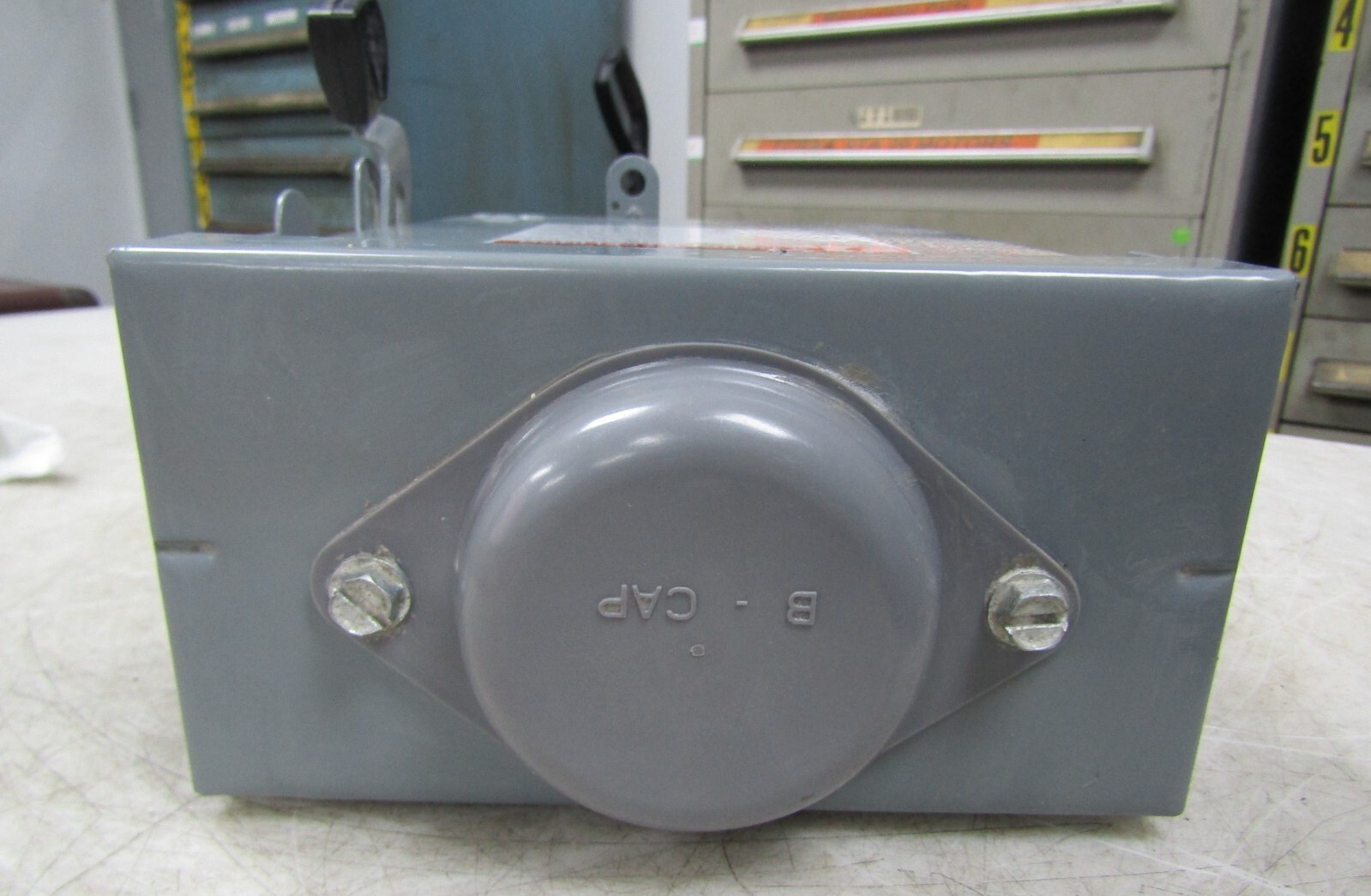 👀SQUARE D 30 AMP NON-FUSED SAFETY SWITCH 3Ø 240 VAC 7.5 HP MAX TYPE 3R DU321RB