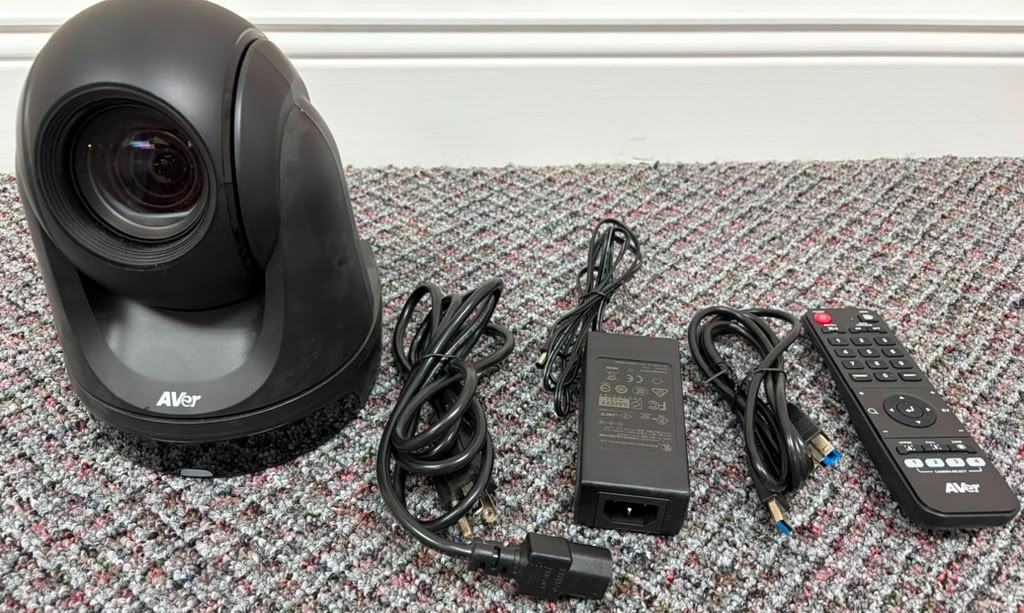 Aver DL30 Auto Tracking Distance Learning Camera TESTED, remote included