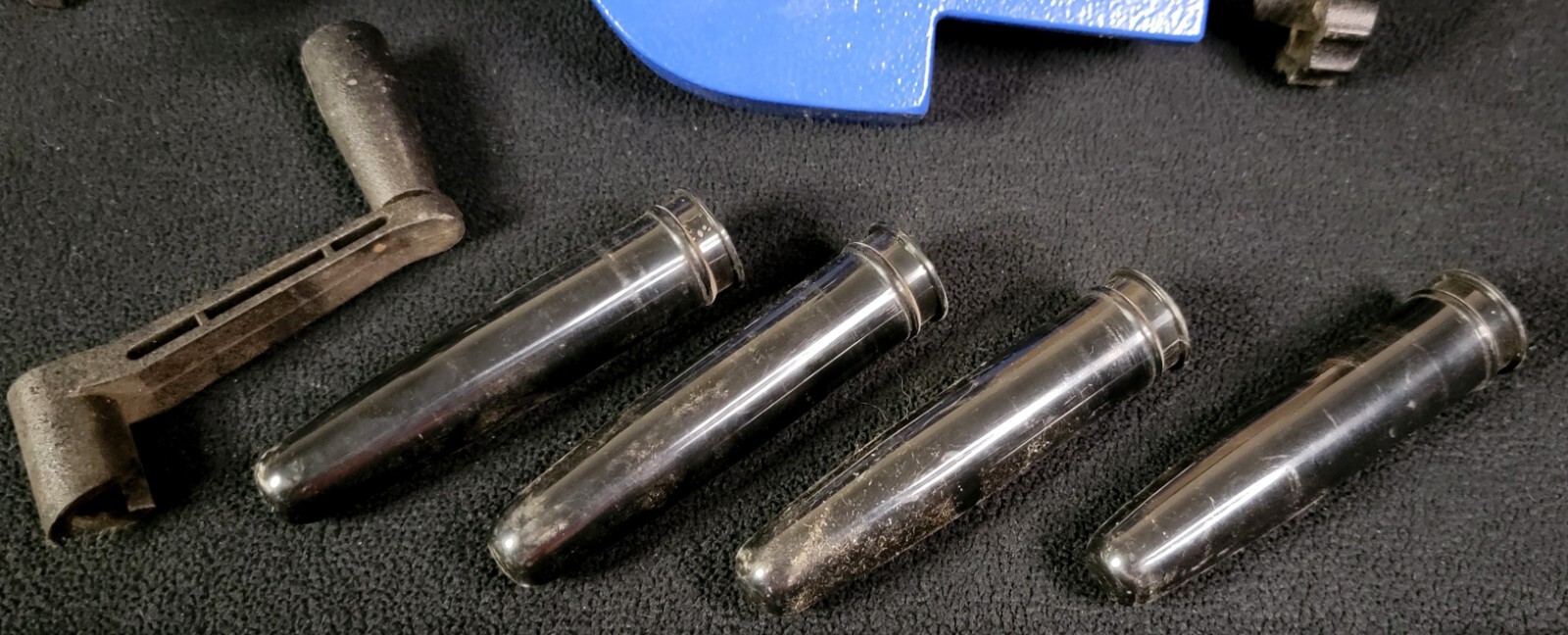 Hand Powered 4 Tube Mechanical Centrifuge w 15 ml Glass Tubes