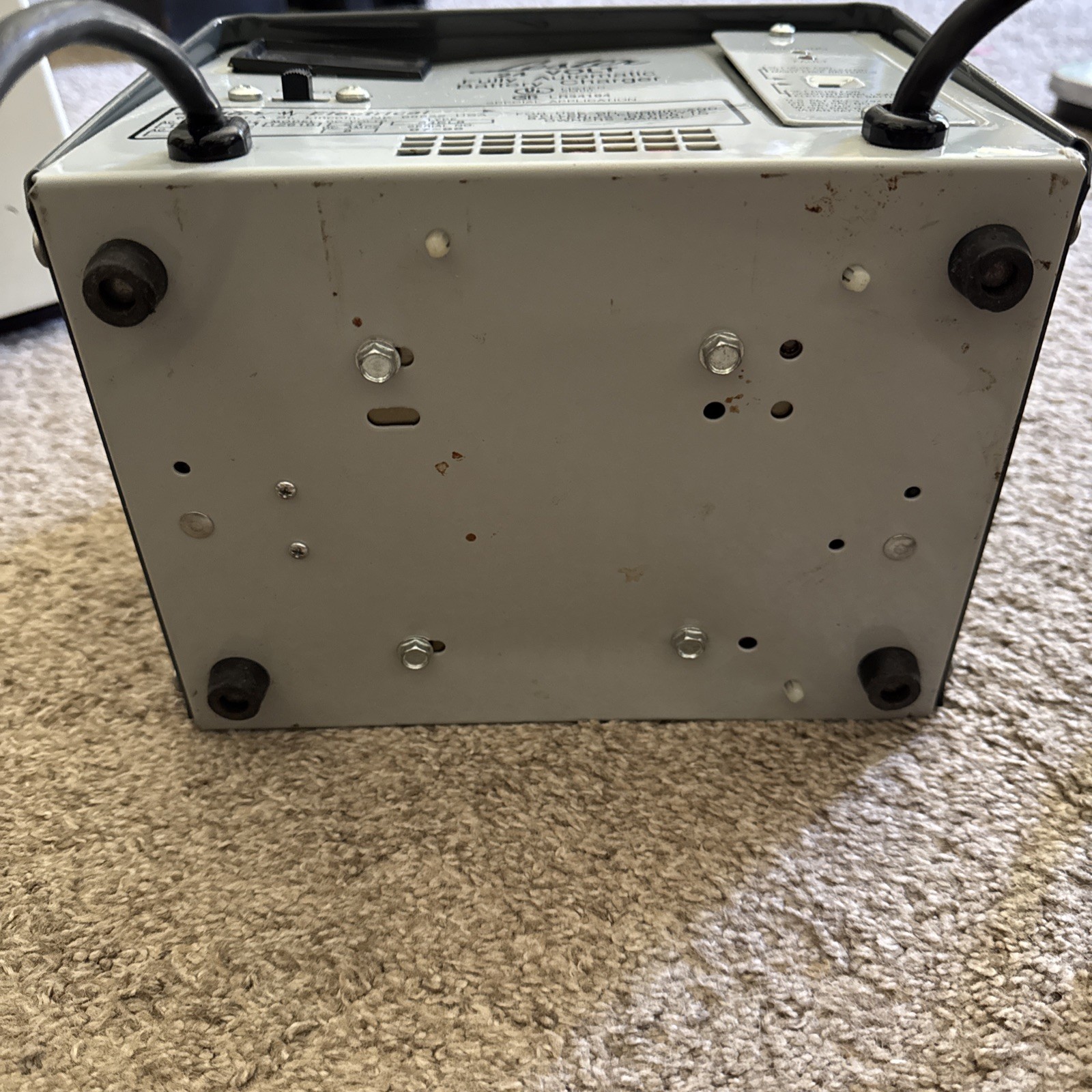 Lester 24 Volt Dual Mode Automatic Battery Charger