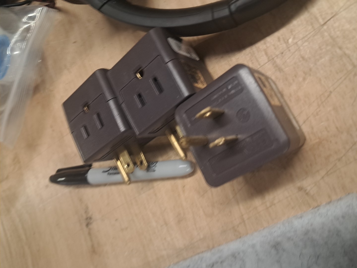 Lot Of 51 !! COOPER BR20RD 20A 125V Commercial Duplex Back Wire Receptacle 5-20R