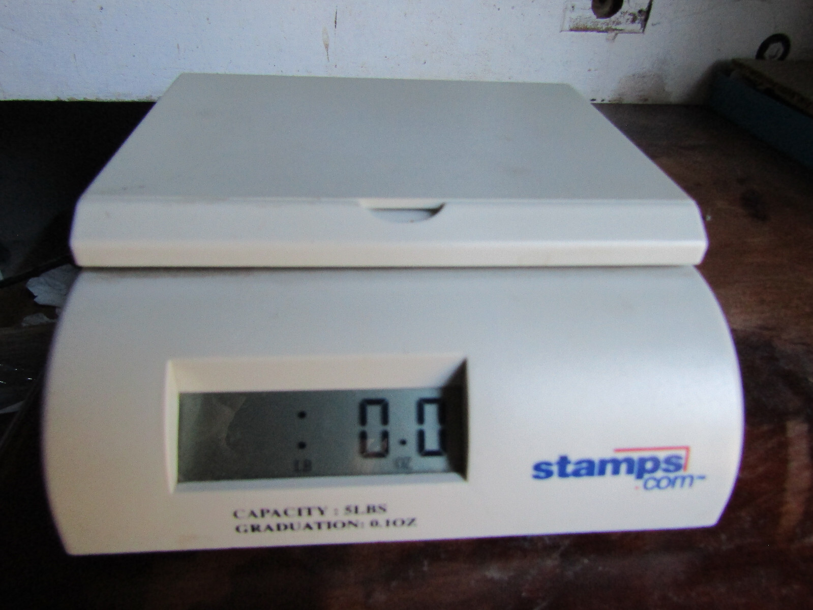 Stamps Dot Com 5 Pound Capacity Postal Scale, 0.1 Oz. Increments, AC or Battery