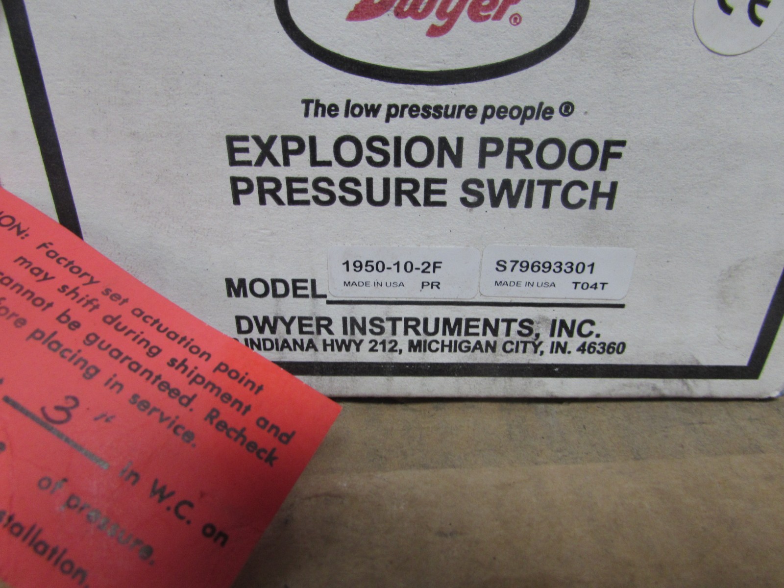 Dwyer 1950-10-2F Explosion-Proof Pressure Switch ( NEW IN BOX ) ***MAKE OFFER***