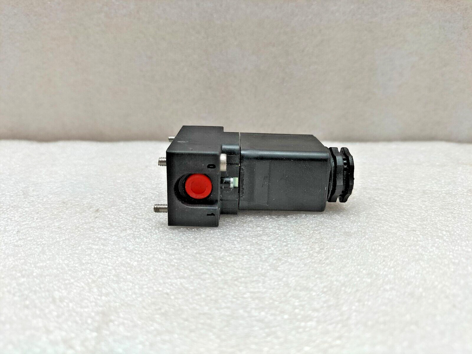 7019-9DB SOLENOID VALVE – 10 BAR, 24 VDC, 4.8W, 48V, 50/60 Hz
