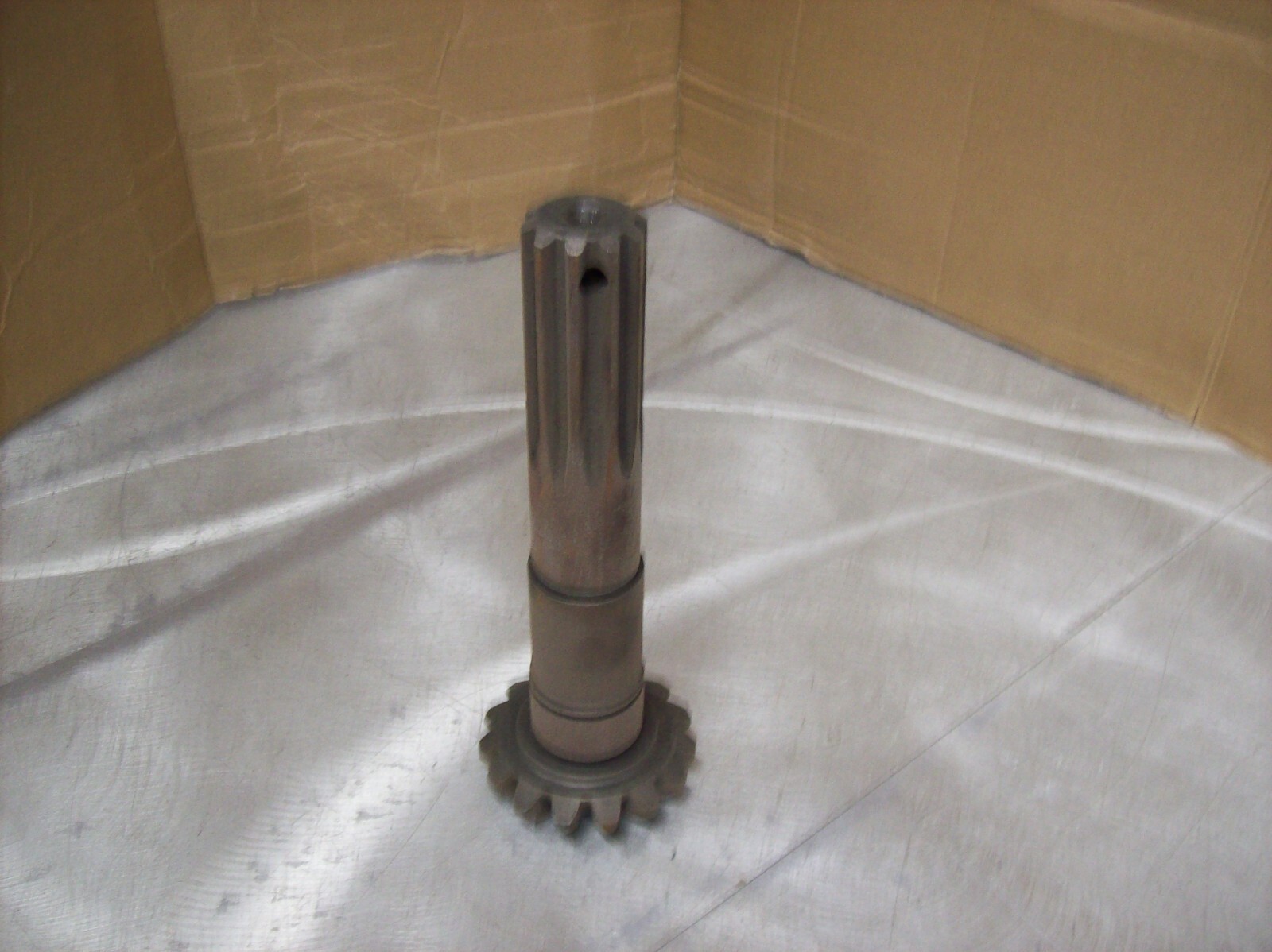 Ford Mower OEM Genuine NOS Shaft w/ Gear 222161 – 540 RPM