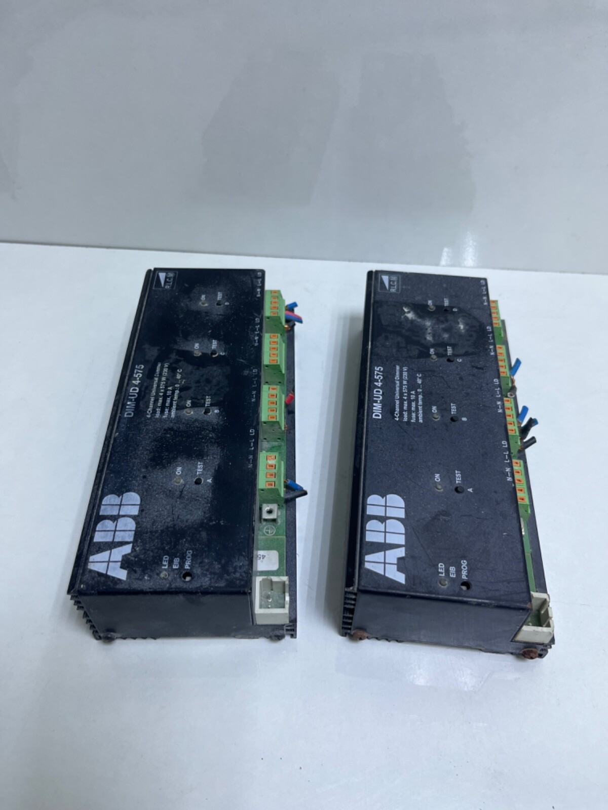 ABB DIM-UD 4-575 / 4- Channel Universal Dimmer 4X575 W 10A