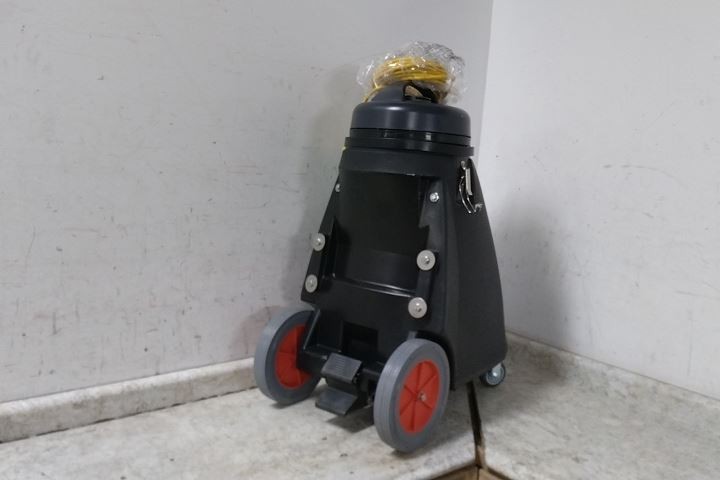 Dayton 5UMR0 1 Peak HP 120V 18 Gal Tank Size Wet/Dry Shop Vacuum