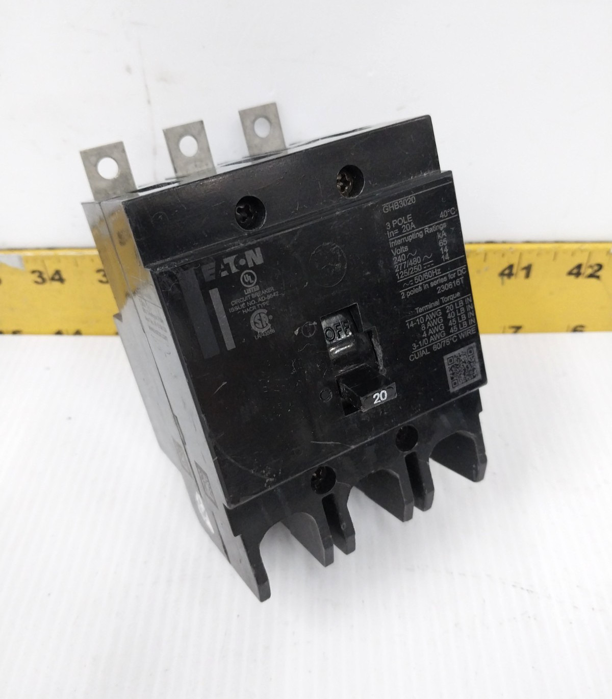 Eaton 20 Amp Bolt-On Circuit Breaker 277/480 VAC 3 Pole GHB3020 (Flaw)