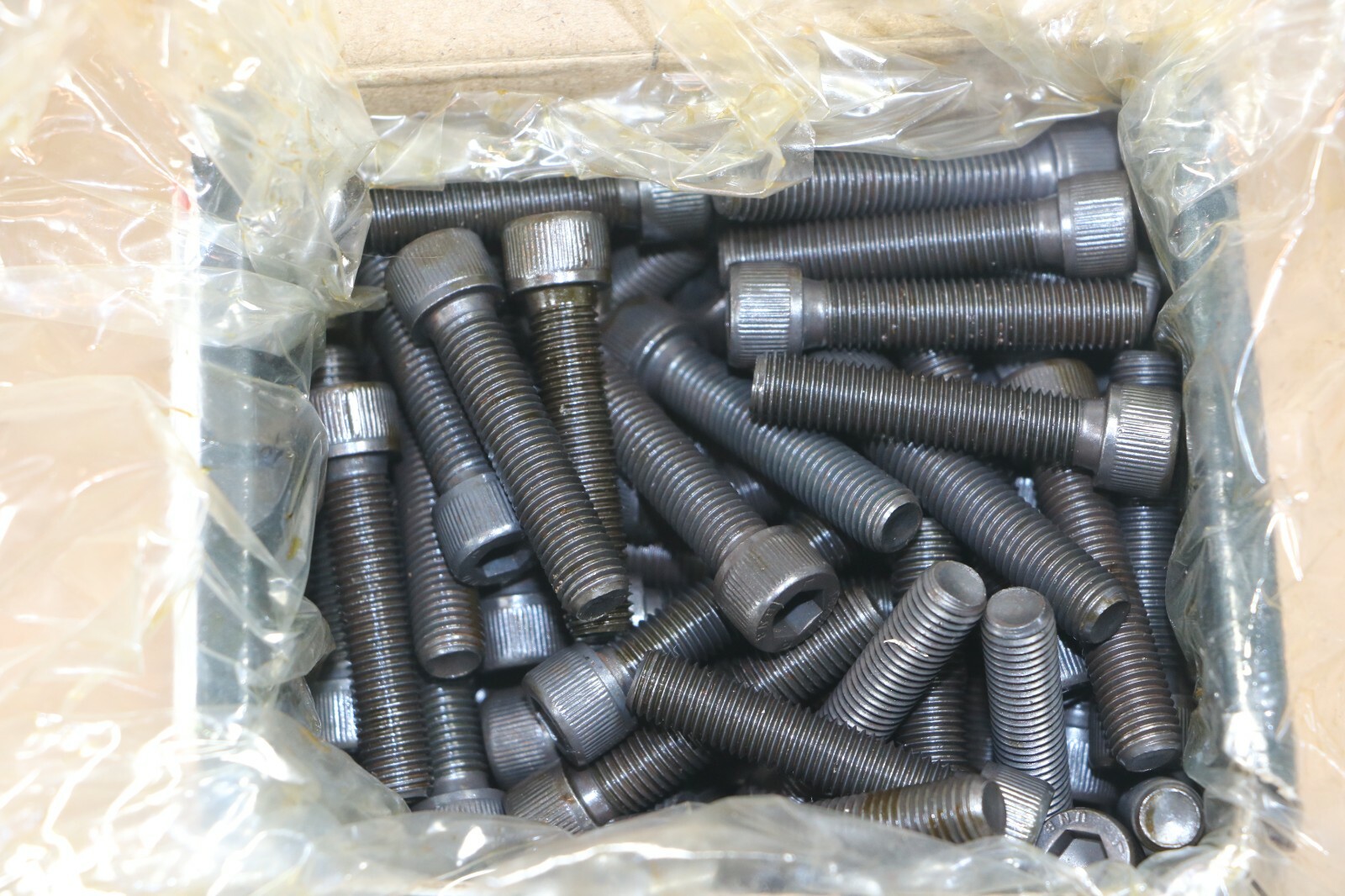 Unbrako 5/16″-24 X 1 1/2″ Socket Head Cap Screws #110786, 100 Pieces