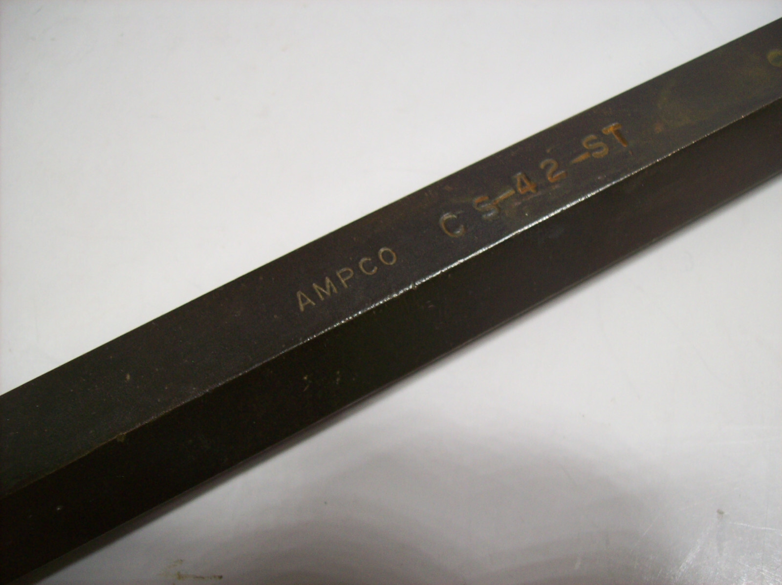 AMPCO CS-24-ST 2″ CHISEL, Pneumatic Scaling Non-Sparking, Non-Magnetic 24″ Long