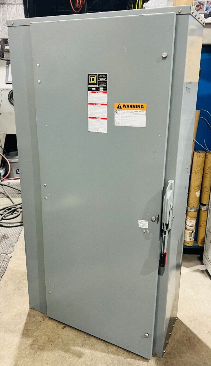 Square D H327N E04 Fusible Indoor 3 Phase Disconnect 800 amp 240 volt w/ Neutral
