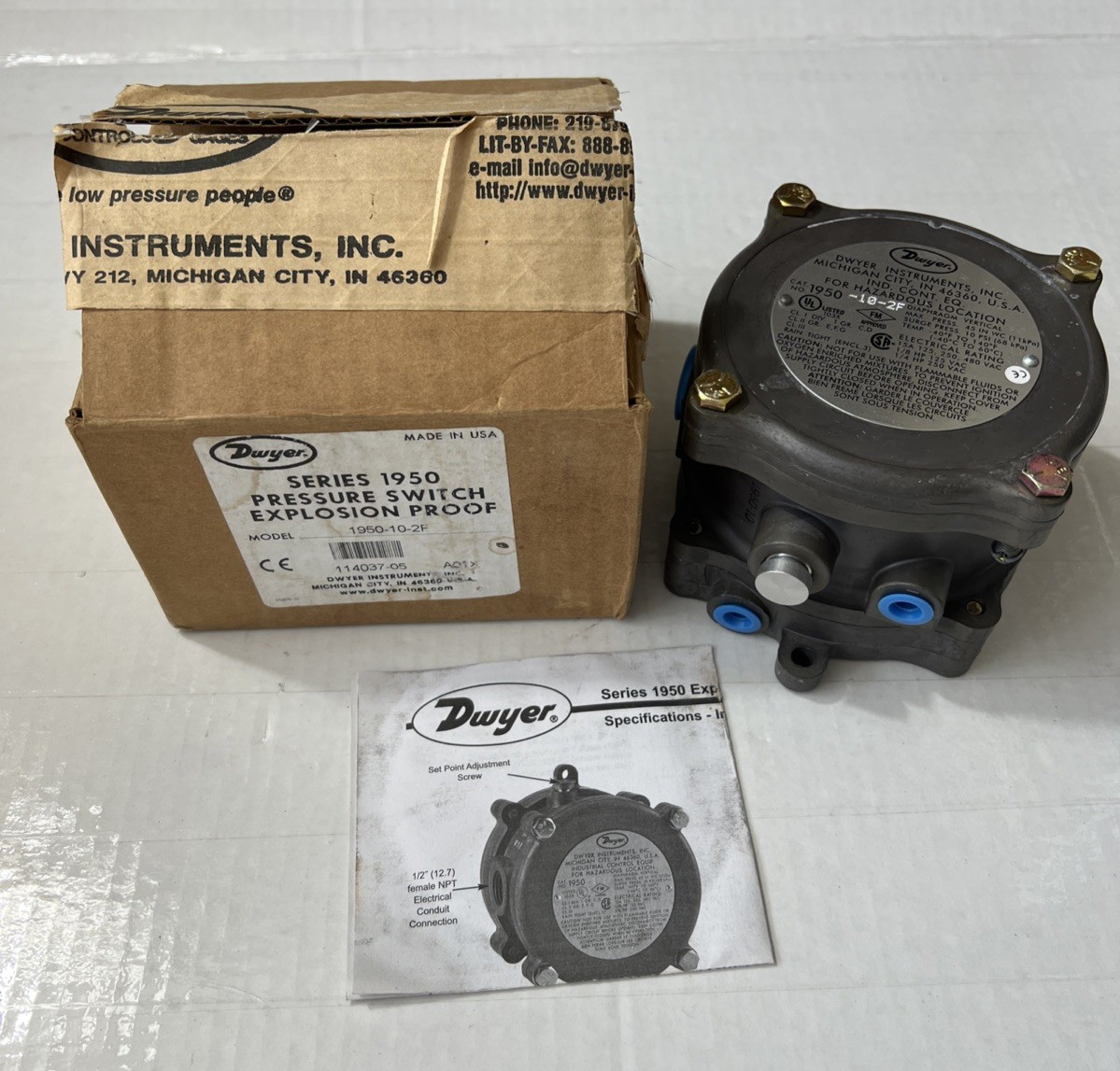 Dwyer 1950 10-2F Pressure Switch