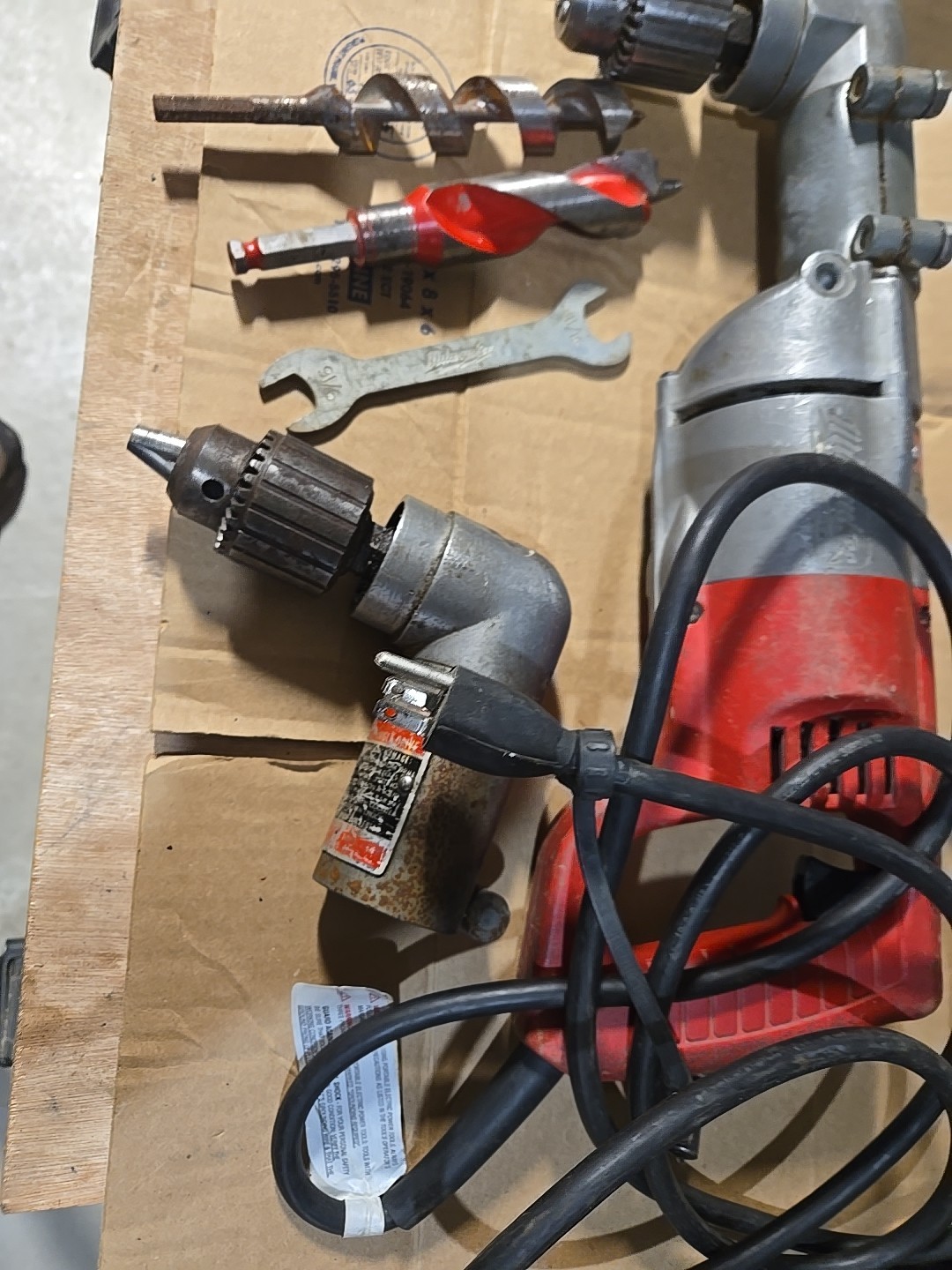 Milwaukee 1001-1 1/2 Right Angle Drill 500 RPM w/ Case And Extras Head And Bits